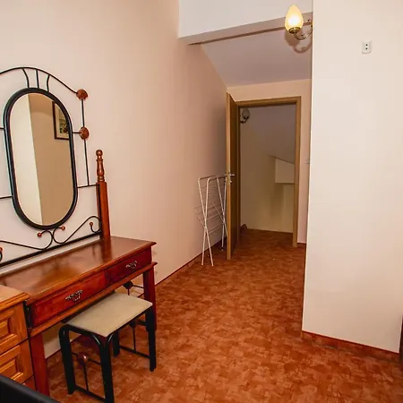 Апартамент Наташа Apartman